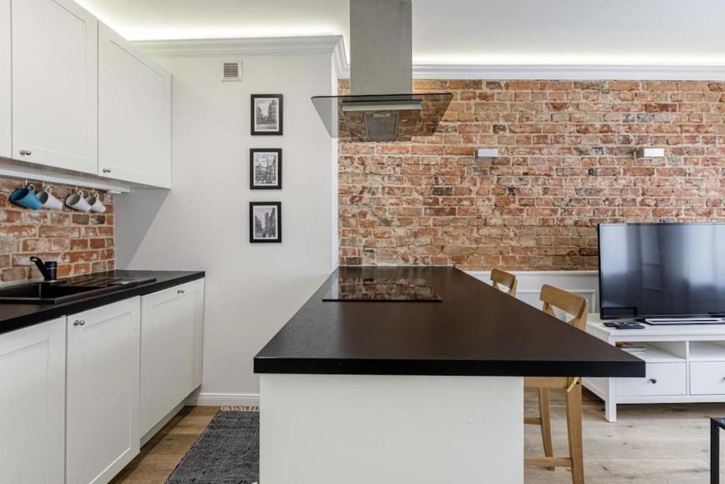Central Wroclaw Apartment - City Center - Bright And Cozy - U11 Luaran gambar