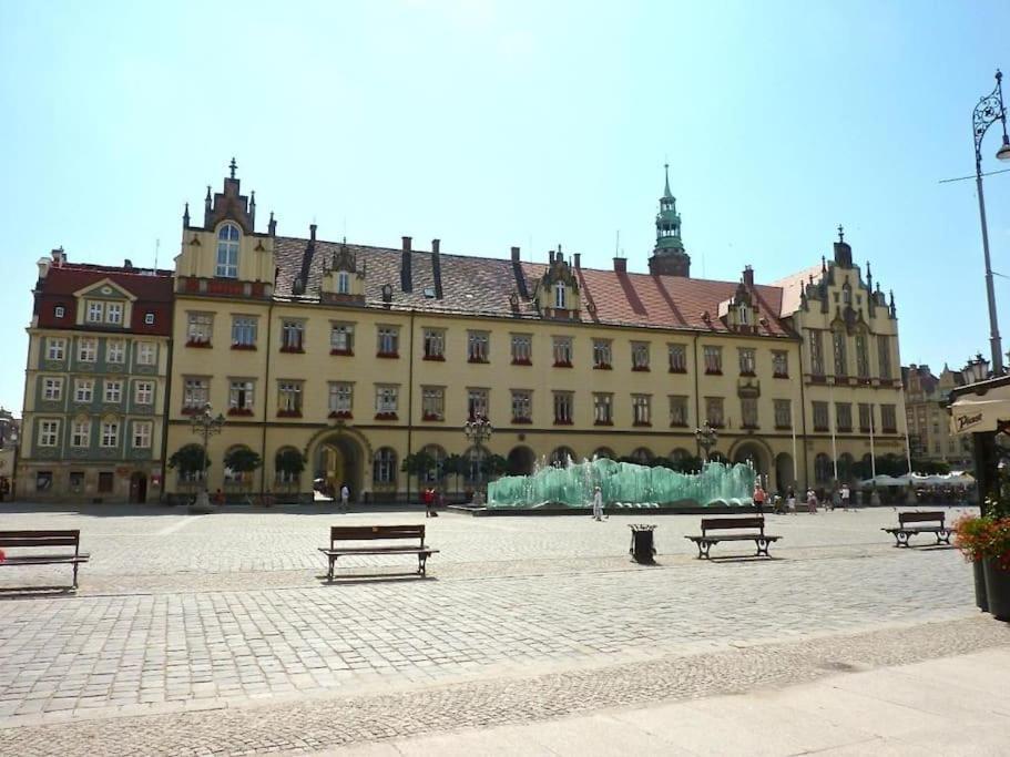 Central Wroclaw Apartment - City Center - Bright And Cozy - U11 Luaran gambar