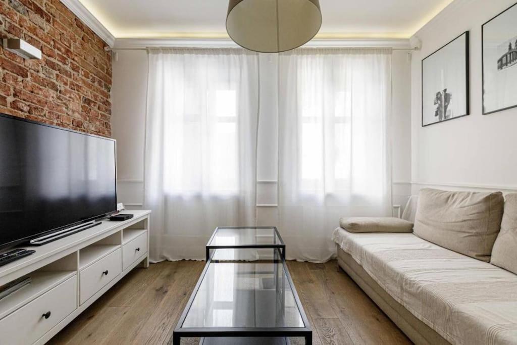Central Wroclaw Apartment - City Center - Bright And Cozy - U11 Luaran gambar